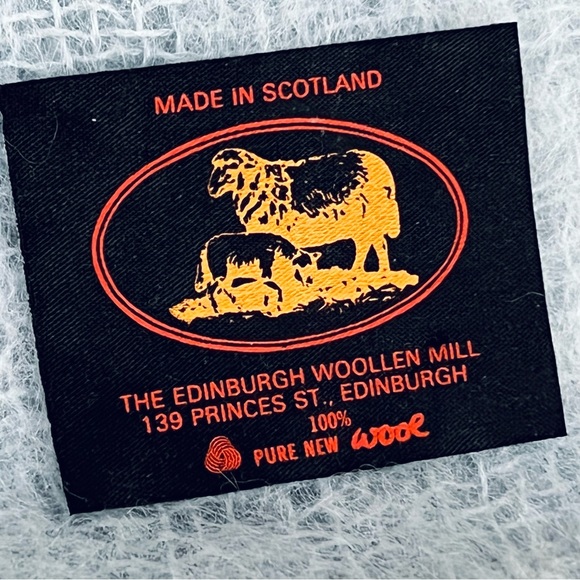 Vintage like new oblong 100% mohair wool from Scotland ice blue knit wrap scarf - Picture 2 of 10